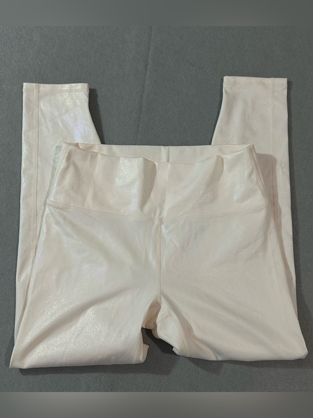 Fabletics High-Waist Shimmer Leggings — Light Cream